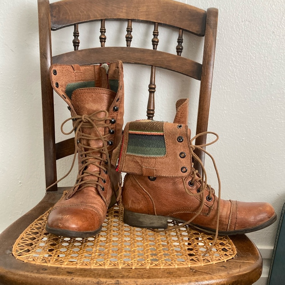 Steve Madden Brown Leather Lace-Up Boots